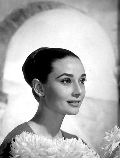 33-2241 Audrey Hepburn and husband Mel Ferrer