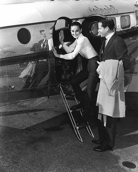 33-2294 Audrey Hepburn C. 1957