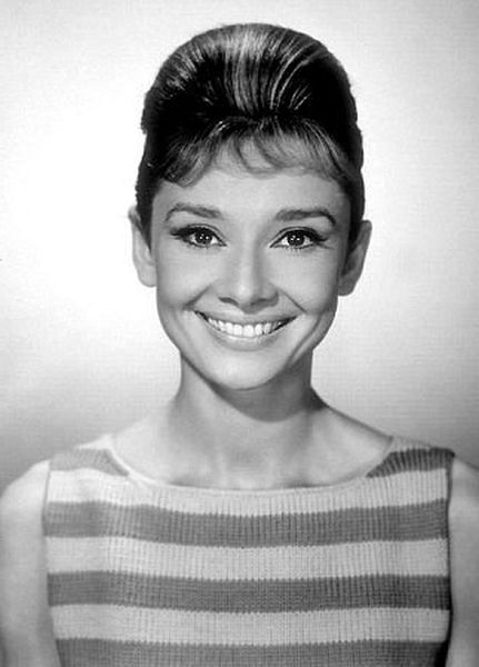 33-2309 Audrey Hepburn