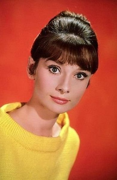 33-362 Audrey Hepburn C. 1966