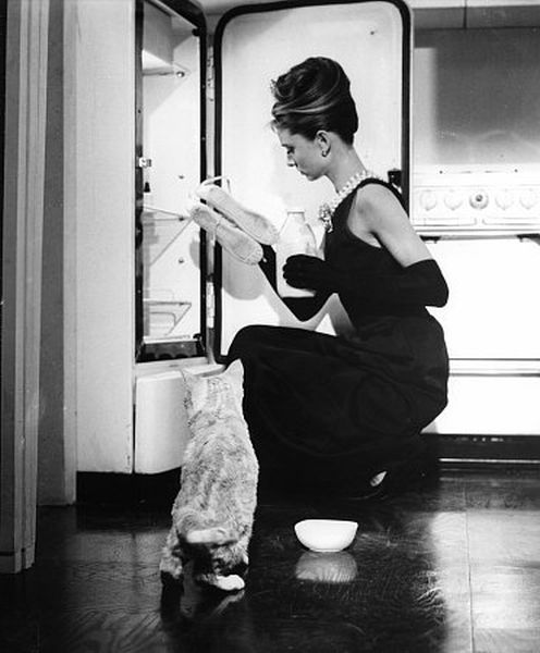 BREAKFAST AT TIFFANY'S Audrey Hepburn 1961 Paramount Picture