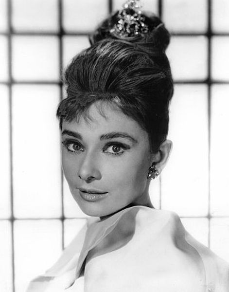 BREAKFAST AT TIFFANY'S Audrey Hepburn 1961 Paramount Picture