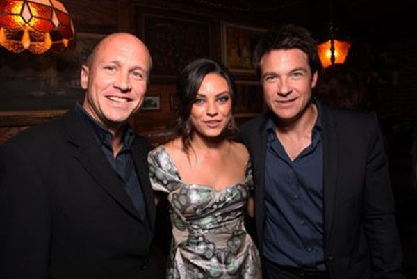 Jason Bateman, Mila Kunis and Mike Judge at event of Extract