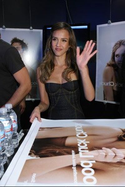 Jessica Alba at event of Good Luck Chuck