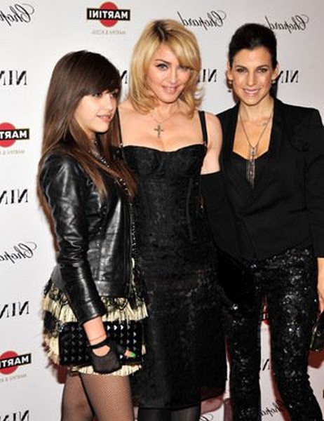 Madonna and Jessica Seinfeld at event of Nine