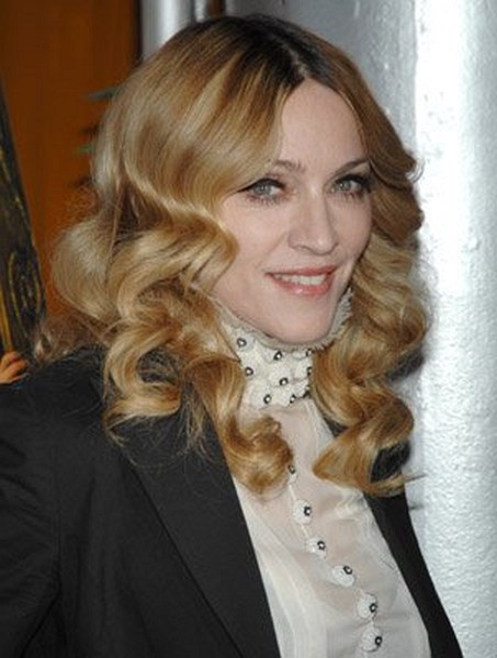 Madonna at event of Arthur and the Invisibles