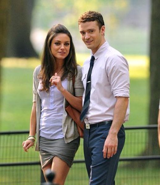 Mila Kunis and Justin Timberlake at event of Friends with Benefits