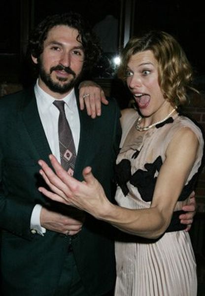 Milla Jovovich and Greg Pritikin at event of Dummy