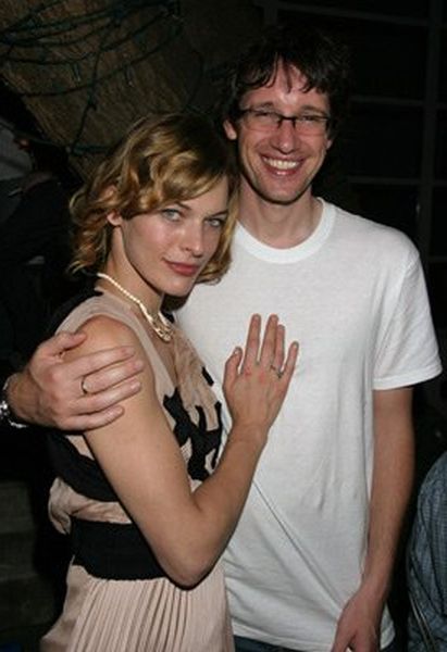 Milla Jovovich and Paul W.S. Anderson at event of Dummy