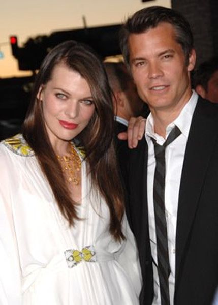 Milla Jovovich and Timothy Olyphant at event of A Perfect Getaway