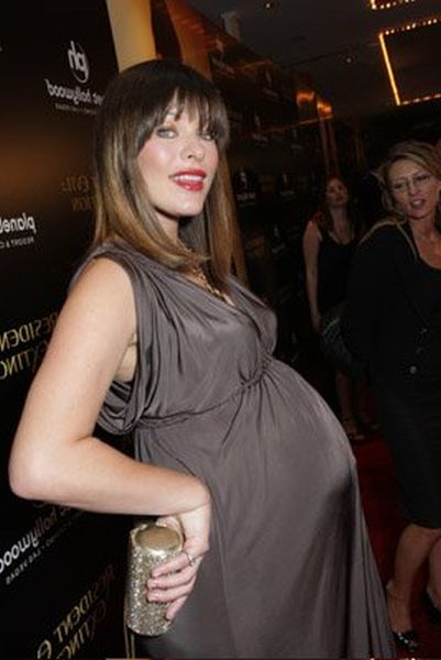 Milla Jovovich at event of Resident Evil: Extinction