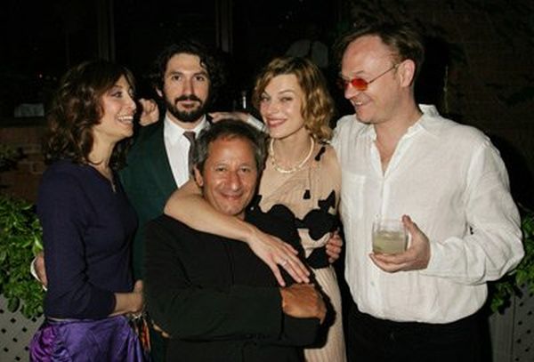 Milla Jovovich, Illeana Douglas, Jared Harris and Greg Pritikin at event of Dummy