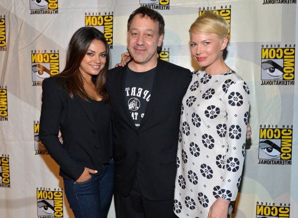 Sam Raimi, Mila Kunis and Michelle Williams at event of Oz: The Great and Powerful