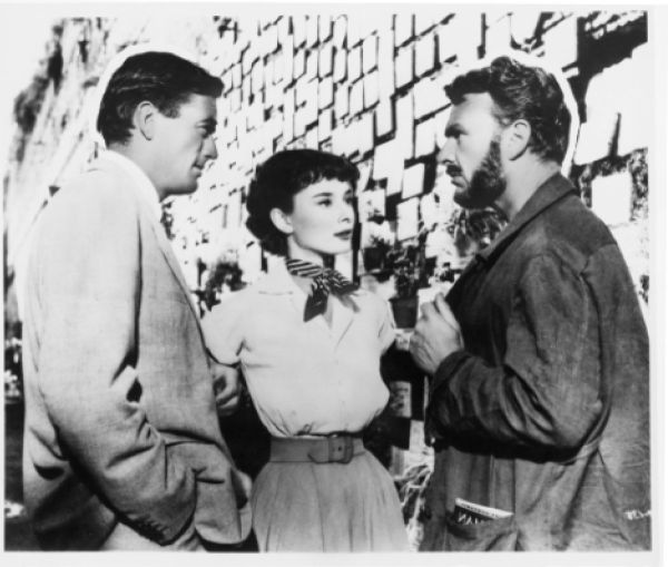 Still of Audrey Hepburn, Gregory Peck and Eddie Albert in Roman Holiday