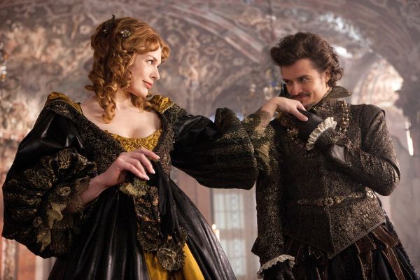 Still of Milla Jovovich and Orlando Bloom in The Three Musketeers
