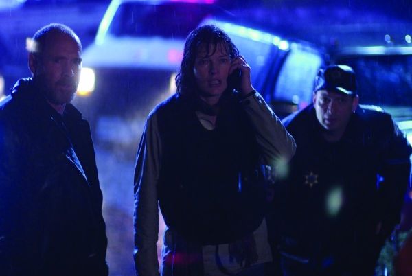 Still of Milla Jovovich and Will Patton in The Fourth Kind