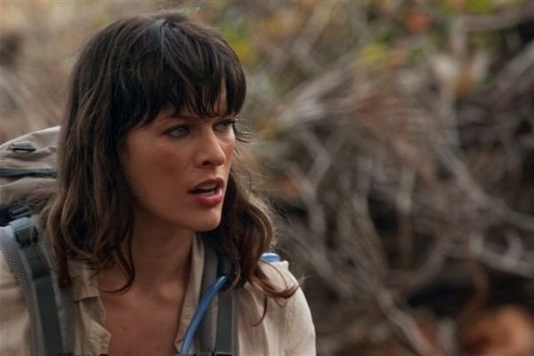 Still of Milla Jovovich in A Perfect Getaway