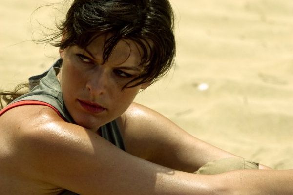 Still of Milla Jovovich in A Perfect Getaway