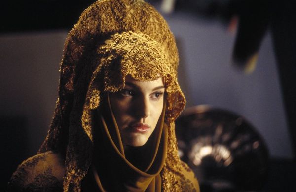 Still of Natalie Portman in Star Wars: Episode II - Attack of the Clones