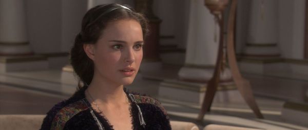 Still of Natalie Portman in Star Wars: Episode III - Revenge of the Sith