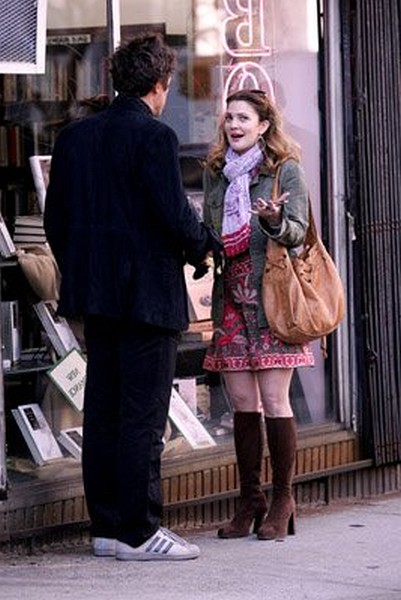 Drew Barrymore and Hugh Grant at event of Music and Lyrics