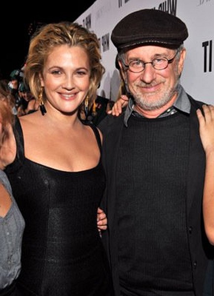 Drew Barrymore and Steven Spielberg at event of Whip It