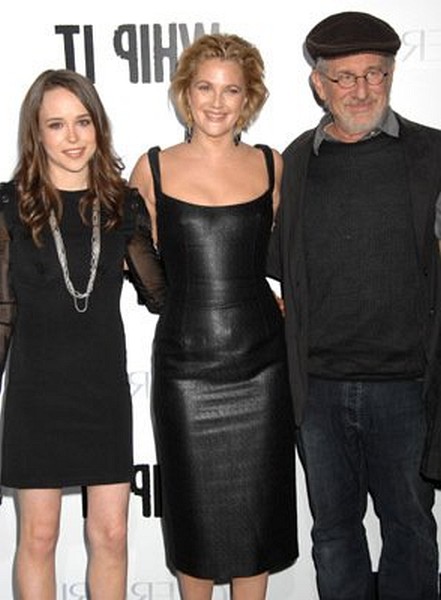 Drew Barrymore, Steven Spielberg and Ellen Page at event of Whip It