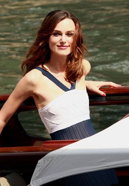 Keira Knightley and Mickey Mouse at event of Pirates of the Caribbean: Dead Man's Chest