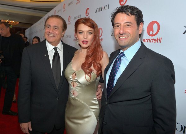 Larry A. Thompson, Lindsay Lohan and Rob Sharenow at event of Liz & Dick