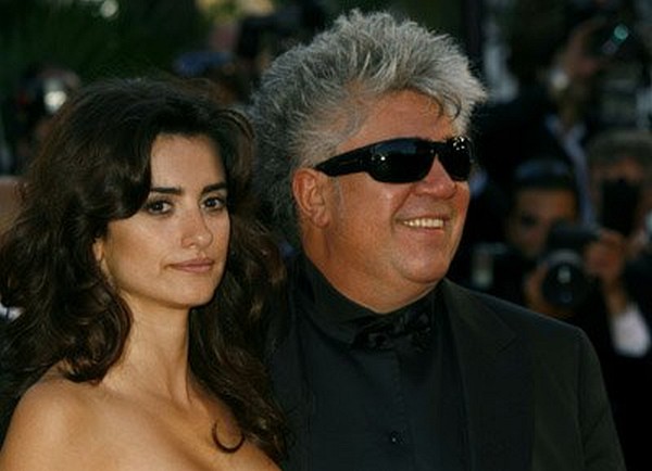 Pedro Almodóvar and Penélope Cruz at event of Marie Antoinette