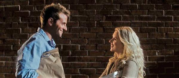 Still of Bradley Cooper and Scarlett Johansson in He's Just Not That Into You