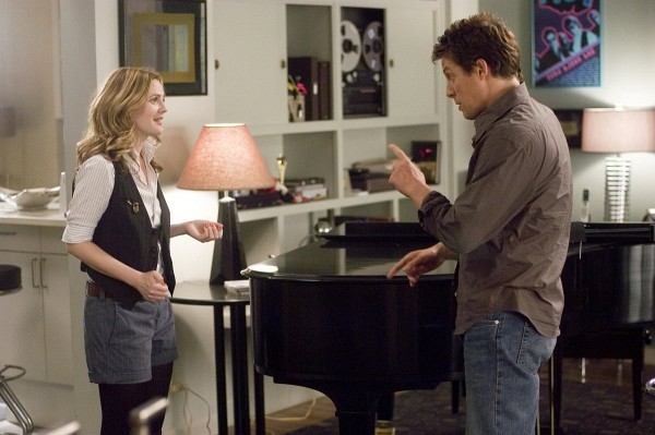 Still of Drew Barrymore and Hugh Grant in Music and Lyrics