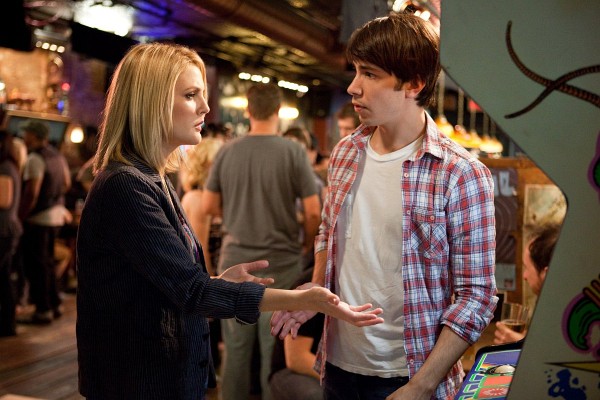 Still of Drew Barrymore and Justin Long in Going the Distance