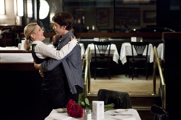 Still of Drew Barrymore and Justin Long in Going the Distance