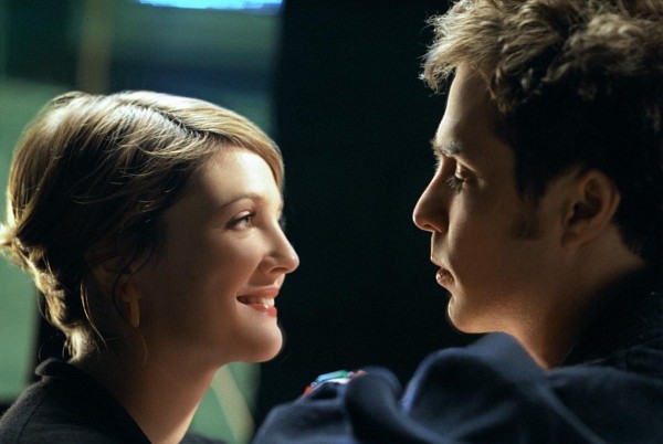 Still of Drew Barrymore and Sam Rockwell in Confessions of a Dangerous Mind