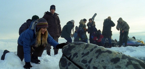 Still of Drew Barrymore and Tim Blake Nelson in Big Miracle
