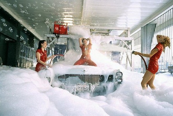 Still of Drew Barrymore, Cameron Diaz and Lucy Liu in Charlie's Angels: Full Throttle