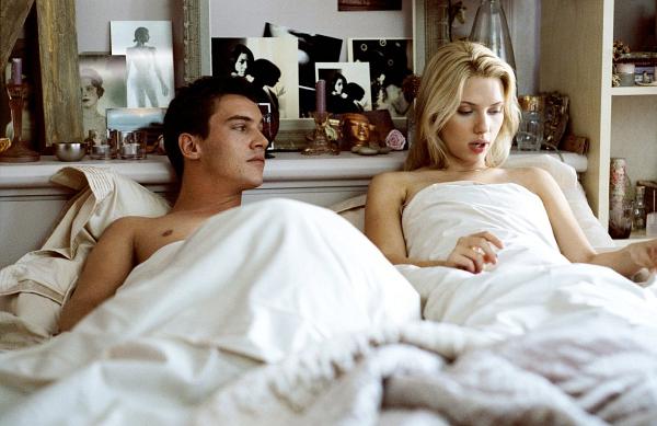Still of Jonathan Rhys Meyers and Scarlett Johansson in Match Point