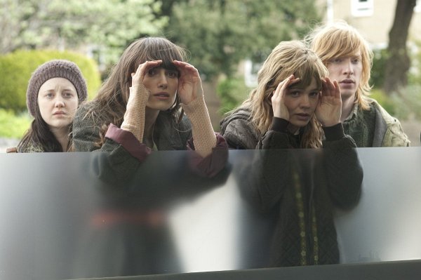 Still of Keira Knightley and Sienna Miller in The Edge of Love