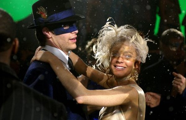 Still of Lindsay Lohan and Chris Pine in Just My Luck