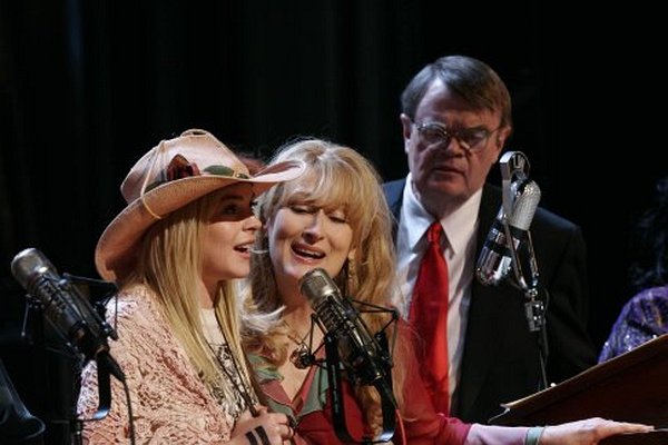 Still of Meryl Streep, Garrison Keillor and Lindsay Lohan in A Prairie Home Companion