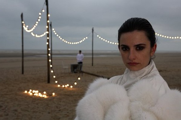 Still of Penélope Cruz in The Good Night