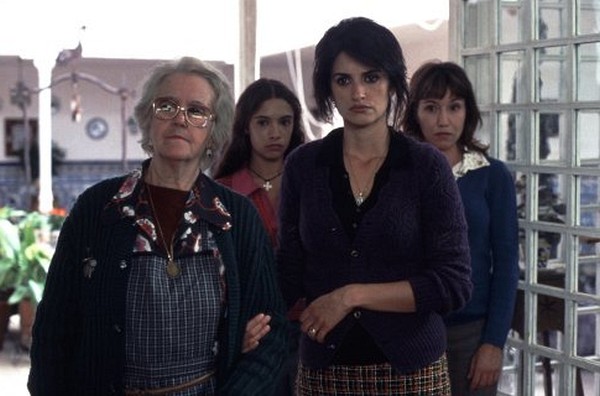 Still of Penélope Cruz in Volver