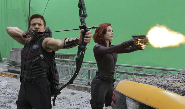 Still of Scarlett Johansson and Jeremy Renner in The Avengers