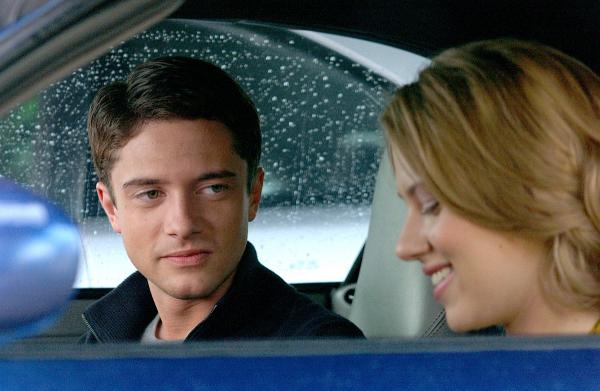 Still of Topher Grace and Scarlett Johansson in In Good Company