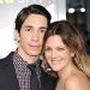 Drew Barrymore and Justin Long at event of Going the Distance