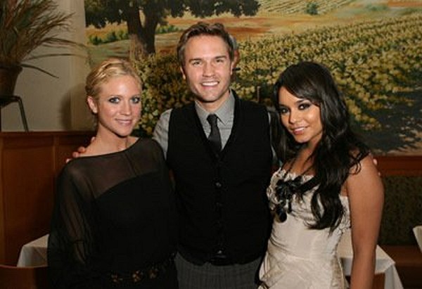 Brittany Snow, Vanessa Hudgens and Scott Porter at event of Bandslam