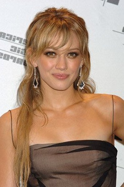 Hilary Duff at event of 2005 American Music Awards