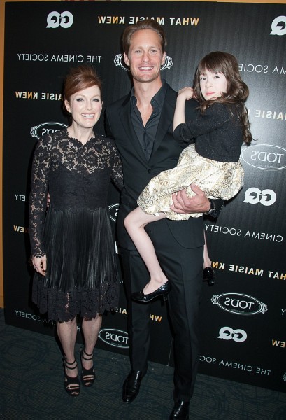Julianne Moore, Alexander Skarsgård and Onata Aprile at event of What Maisie Knew