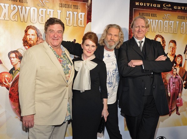 Julianne Moore, Jeff Bridges, John Goodman and T-Bone Burnett at event of The Big Lebowski